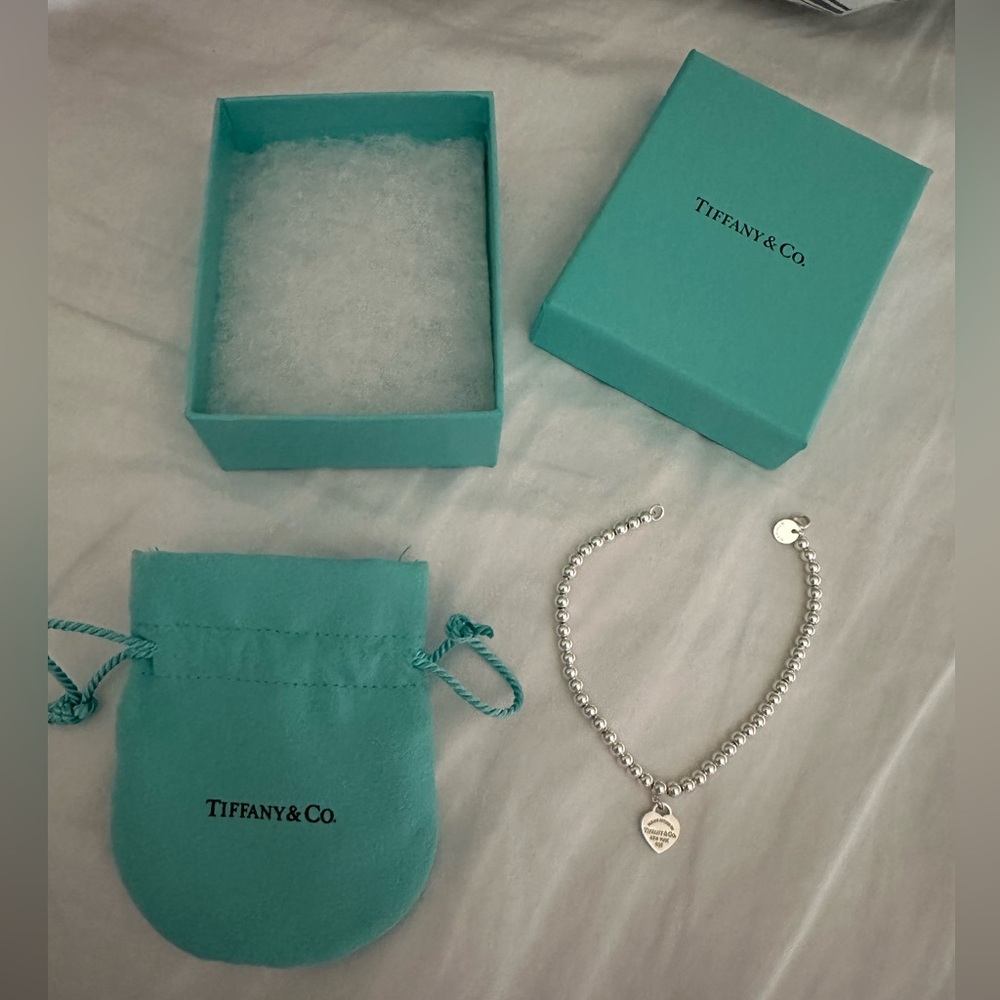 Return to Tiffany Heart Tag Bead Bracelet blue